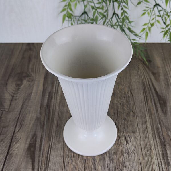 Wedgwood Edme Vaas 20 cm hoog mat