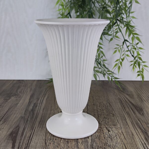 Wedgwood Edme Vaas 20 cm hoog mat