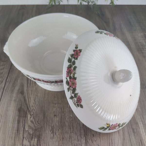 Wedgwood Briar Rose Dekschaal met Deksel 20 cm
