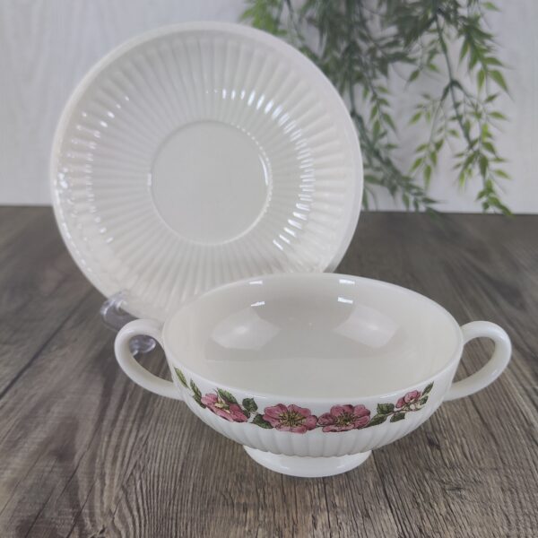 Wedgwood Briar Rose Soepkom met Schotel