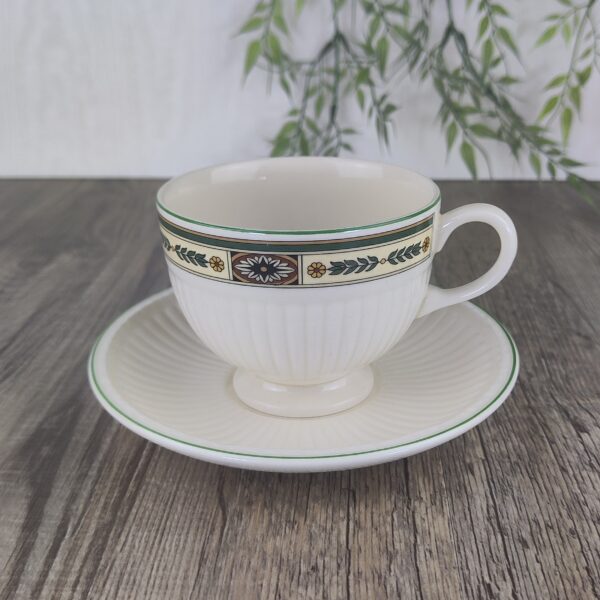 Wedgwood Carlton Theekop & Schotel 0,19L