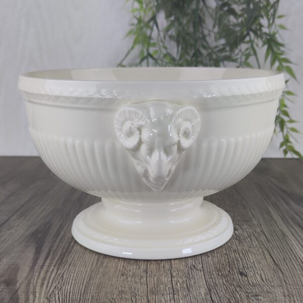 Wedgwood Edme Dekschaal 21 cm