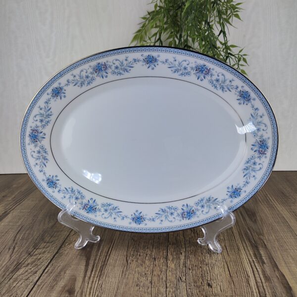 Noritake Blue Hill Serveerschaal 35 cm Noritake Blue Hill Serveerschaal 35 cm