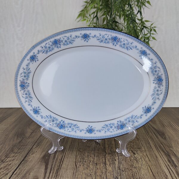 Noritake Blue Hill Serveerschaal 30 cm Noritake Blue Hill Serveerschaal 30 cm