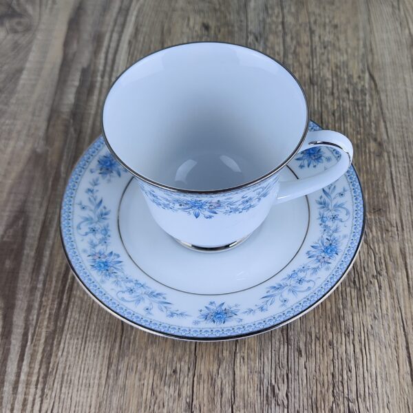 Noritake Blue Hill Theekop & Schotel
