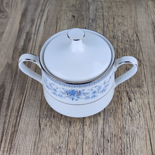 Noritake Blue Hill Suikerpot met Deksel