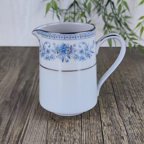 Noritake Blue Hill Melk- / Roomkannetje