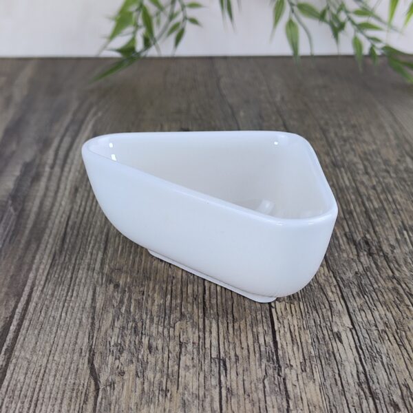 1739353516690 Villeroy & Boch Pi Carré Driehoekig Schaaltje