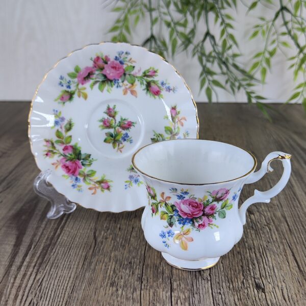 Royal Albert Moss Rose Dameskop & Schotel