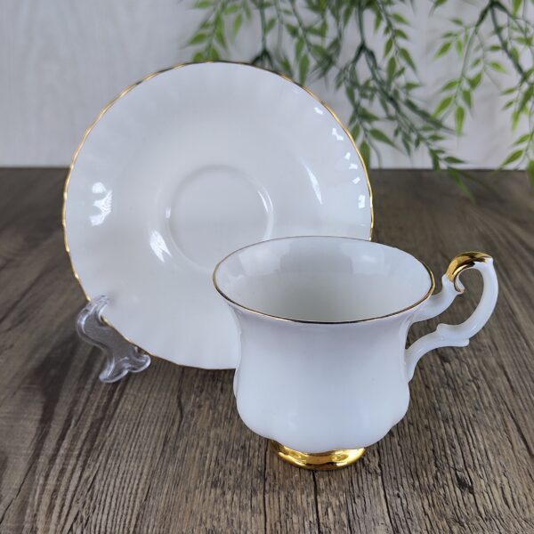 Royal Albert Val d´Or Dameskop & Schotel