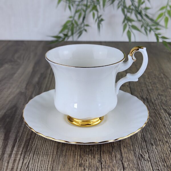 Royal Albert Val d´Or Dameskop & Schotel