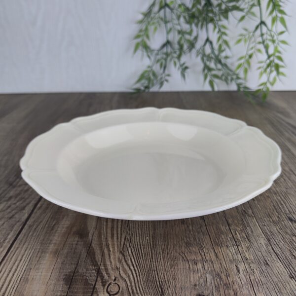 Wedgwood Queens Shape Diep Bord