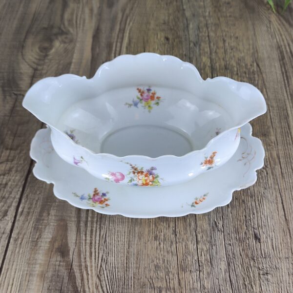 Tilly by Rosenthal Group Sevres Saus- / Juskom met vaste Schotel