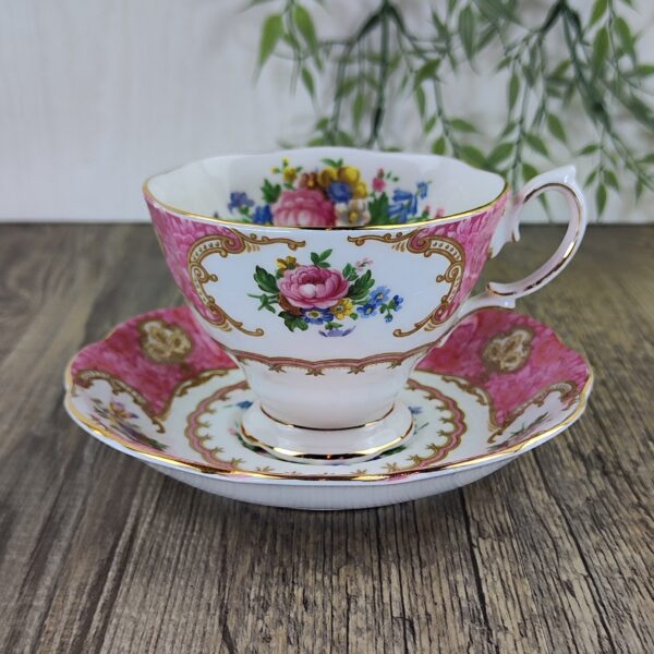 Royal Albert Lady Carlyle Kop en Schotel