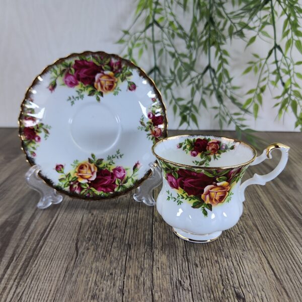 Royal Albert Old Country Roses Dameskop en Schotel 3