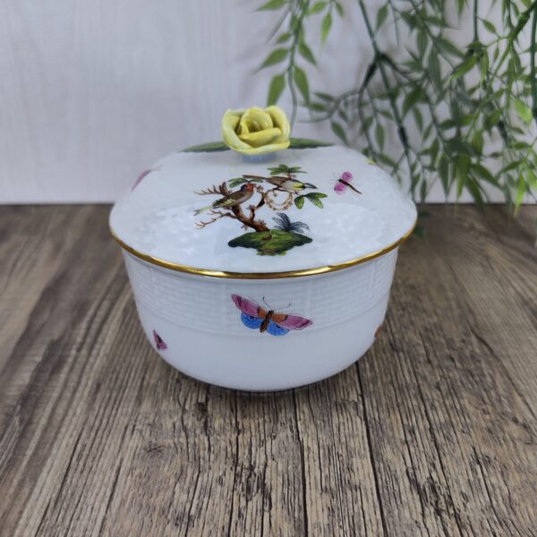Herend Rothschild Bird 662 Bonbonnierre rond met Deksel (roosje lichte schade) 2