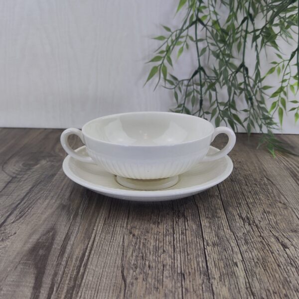 Wedgwood Conway Soepkom met Schotel 1