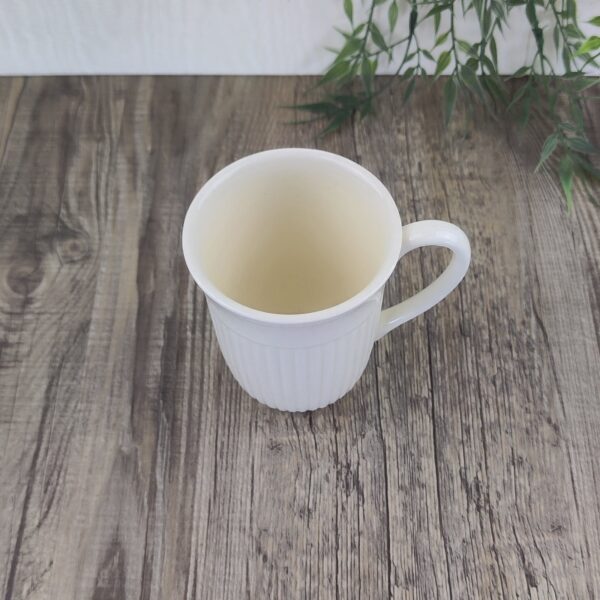 Wedgwood Edme Mok met Oor II 2