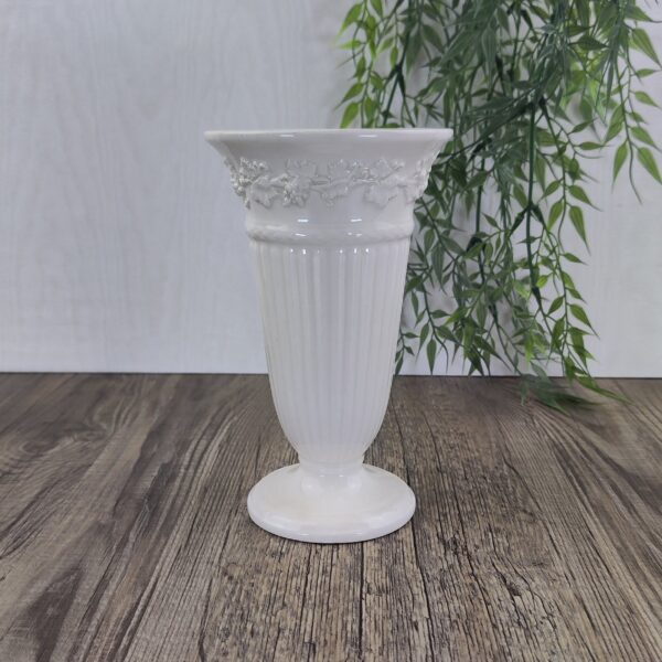 Wedgwood Edme Vaas 17cm hoog sierrand 1 Wedgwood Edme Vaas 17cm hoog sierrand 1