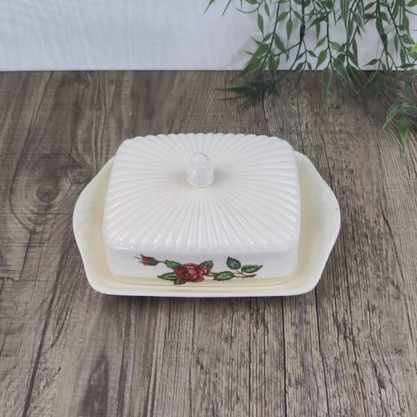 Wedgwood Moss Rose Botervloot 2