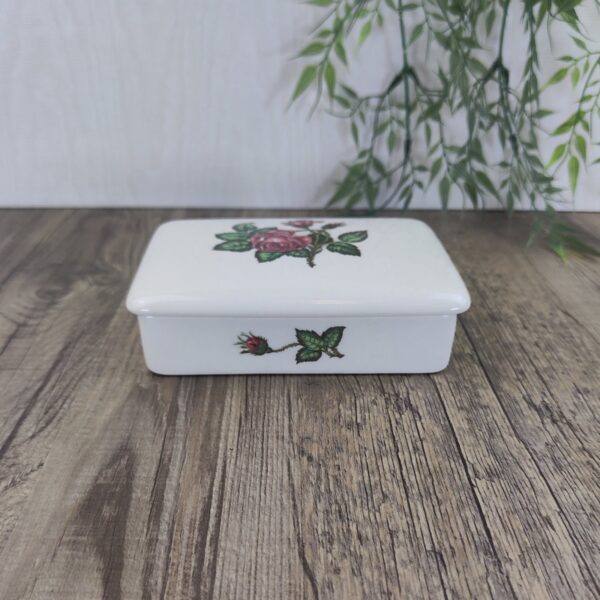 Wedgwood Moss Rose Lepeldoosje Sigarettendoosje 1