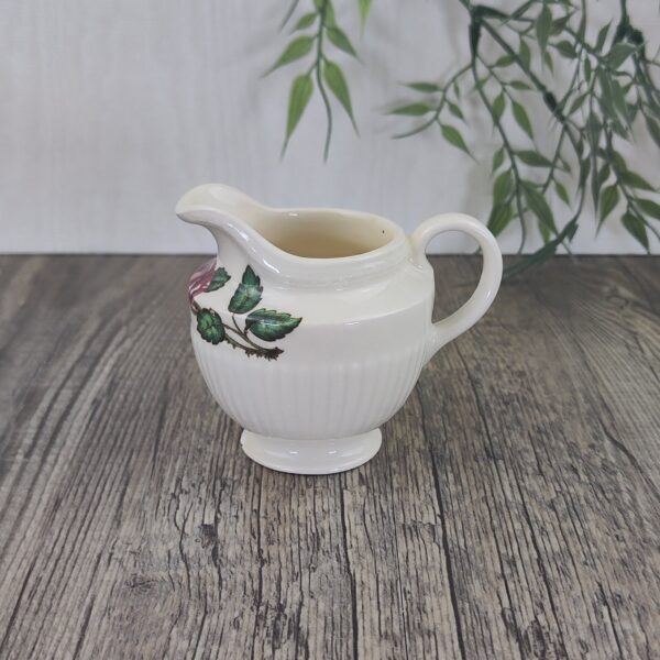 Wedgwood Moss Rose Melk-Roomkannetje klein 1
