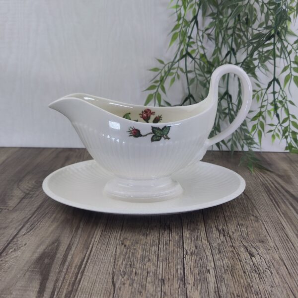 Wedgwood Moss Rose Saus- Juskom vaste schotel 1
