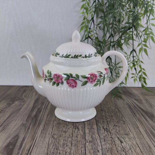 Wedgwood Rosalind Theepot 1