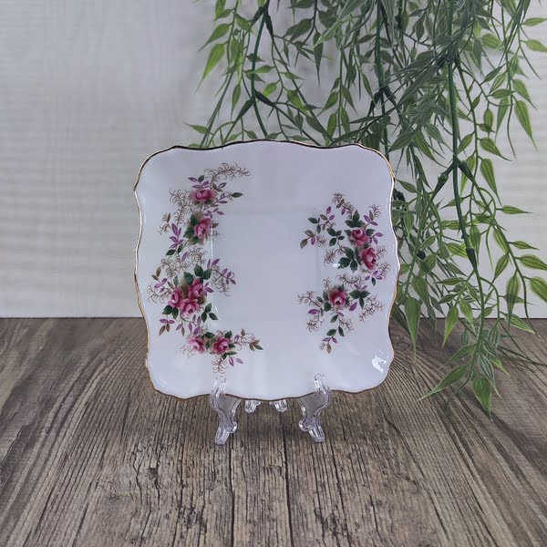 Royal Albert Lavender Rose Bonbonschaaltje 12x12 1 Royal Albert Lavender Rose Bonbonschaaltje 12x12 1