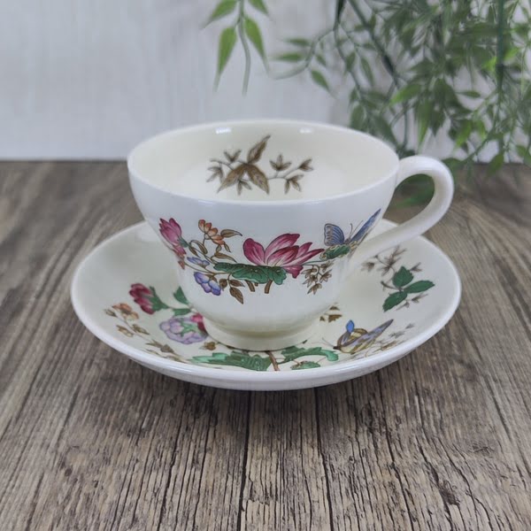 Wedgwood Charnwood Theekop en Schotel 1