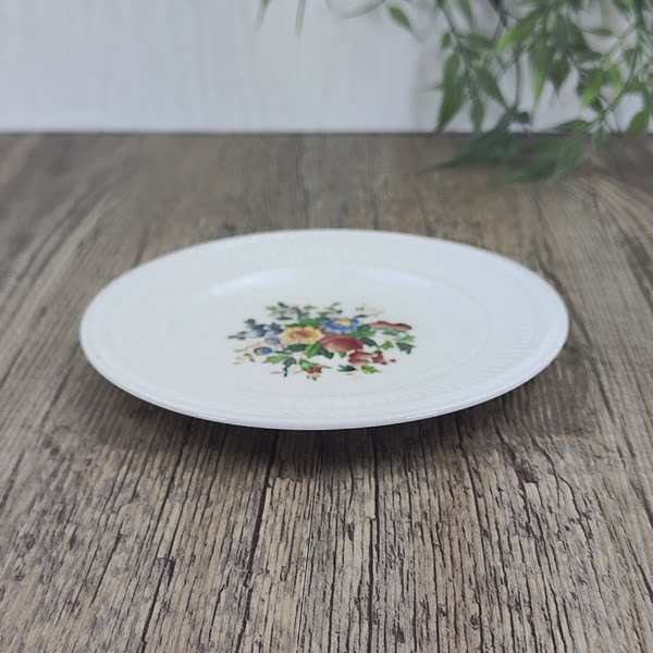 Wedgwood Conway Petit Four bordje 13cm 2