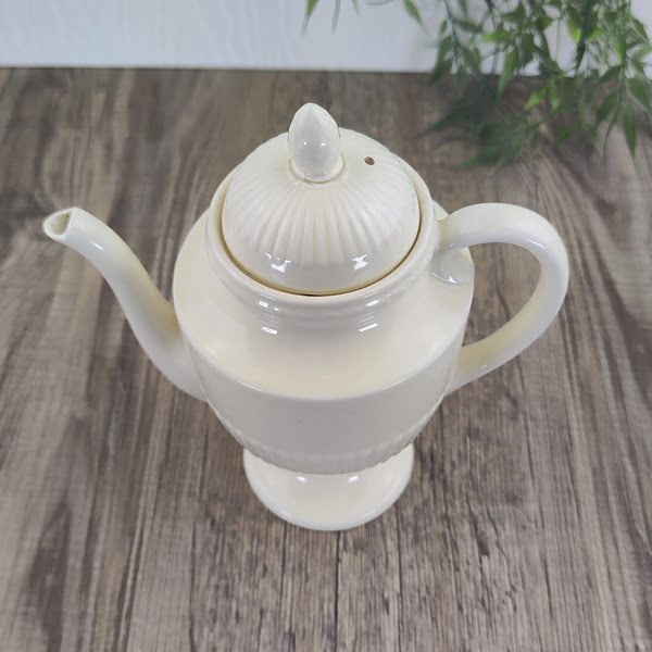 Wedgwood Edme Mokkapot Koffiepot klein 2