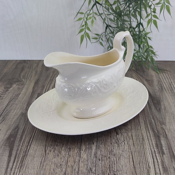 Wedgwood Patrician Sauciere Juskom losse Schotel 2