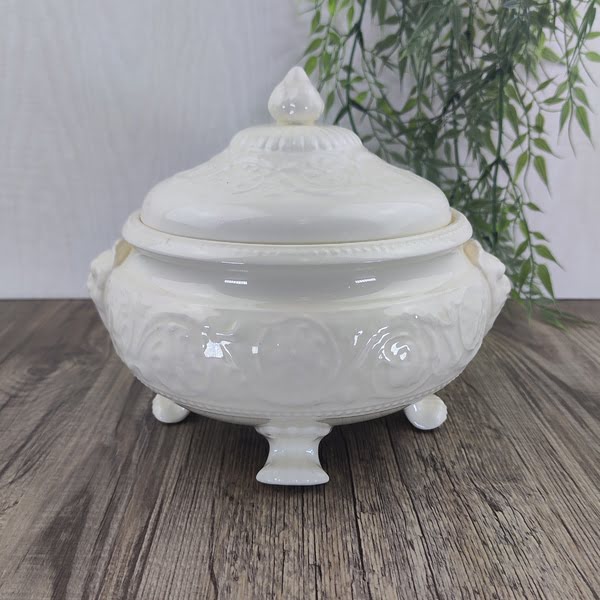 Wedgwood Patrician Terrine Dekschaal met Deksel 1