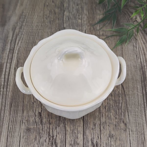 Wedgwood Queens Plain Suikerpot met Deksel 2