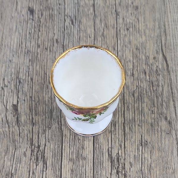 Royal Albert Old Country Roses Eierdop 2