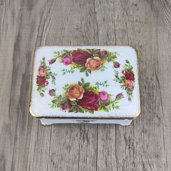 Royal Albert Old Country Roses Lepeldoosje Sieradendoosje 2