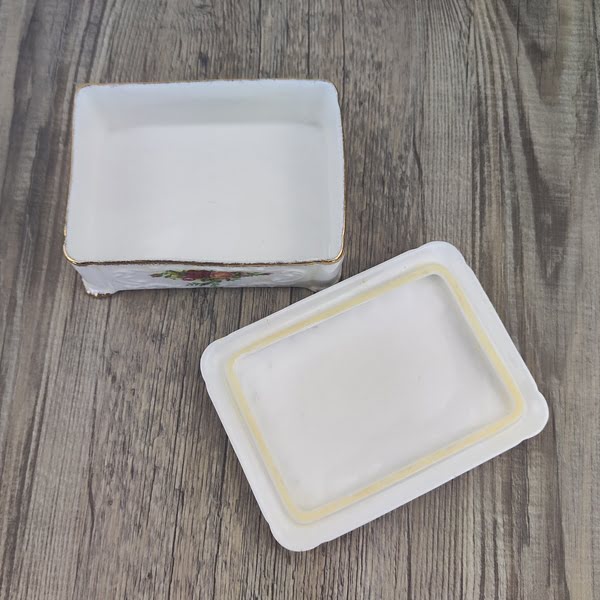 Royal Albert Old Country Roses Lepeldoosje Sieradendoosje 3 Royal Albert Old Country Roses Lepeldoosje Sieradendoosje 3