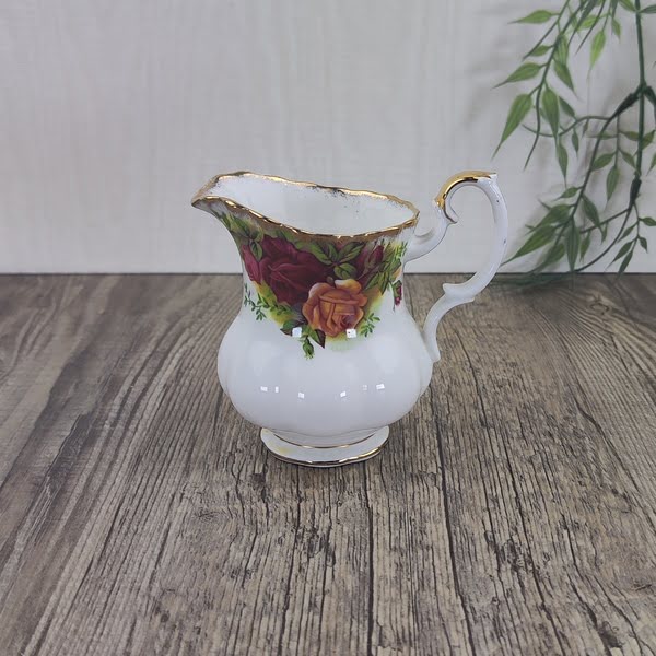 Royal Albert Old Country Roses Melk- Roomkannetje 1