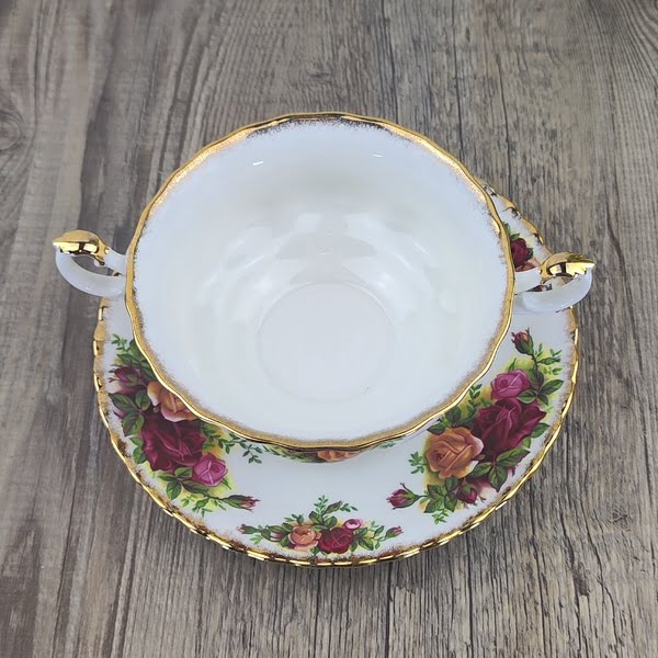Royal Albert Old Country Roses Soepkom met Schotel 2