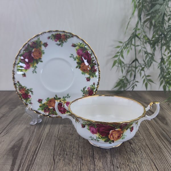 Royal Albert Old Country Roses Soepkom met Schotel 3