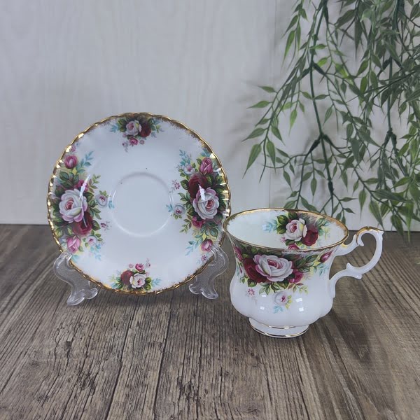 Royal Albert Celebration 1970 Dameskop & schotel 3