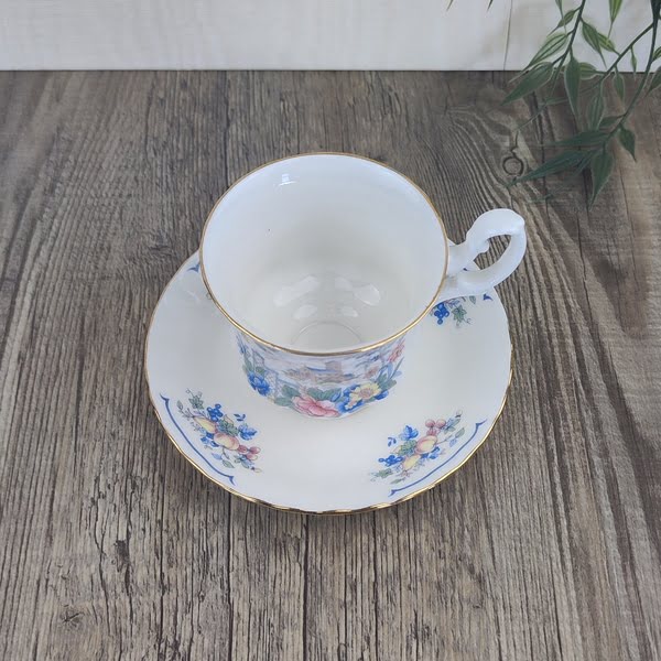 Royal Albert Songbird Dameskop & schotel 2