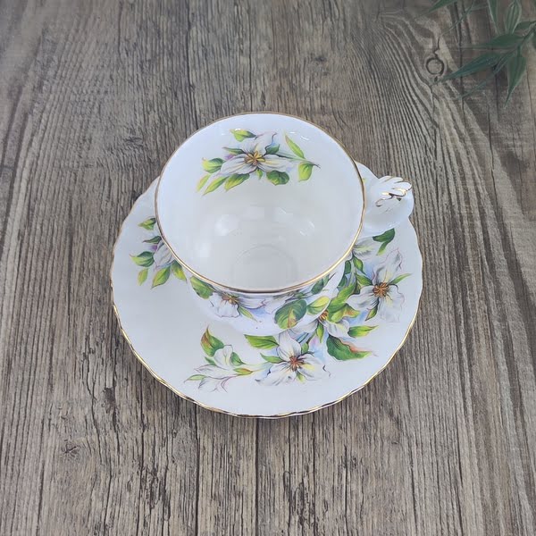 Royal Albert White Trillium Dameskop & schotel 2