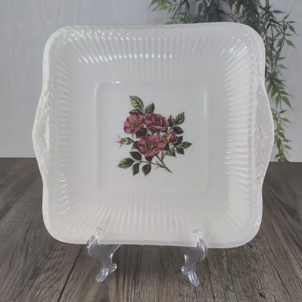 1738951413986 Wedgwood Briar Rose Vierkante Schaal