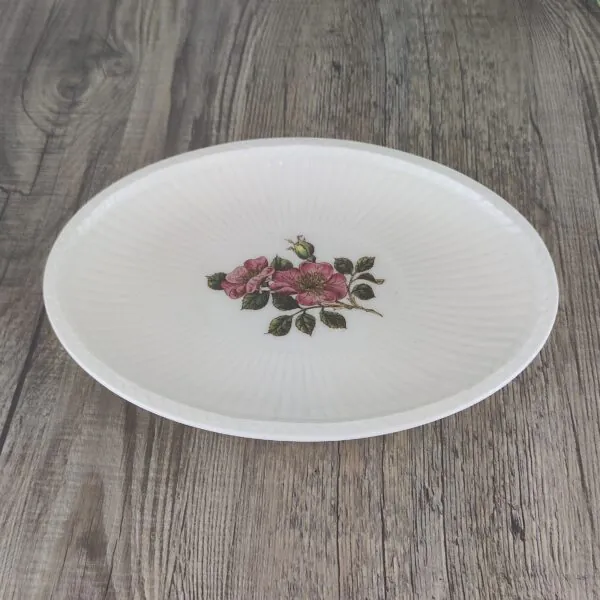 1738951414569 Wedgwood Briar Rose Belegschaal