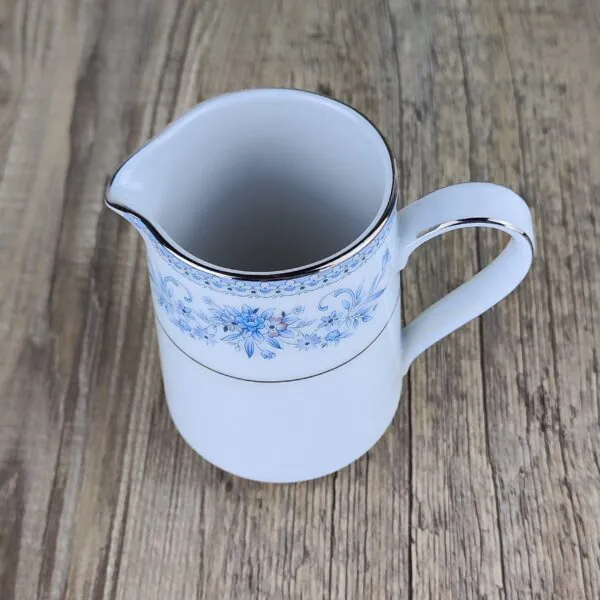 Noritake Blue Hill Melk- / Roomkannetje