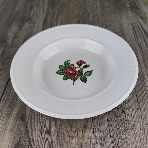 1739366195809 Wedgwood Moss Rose Diep Bord 23 cm