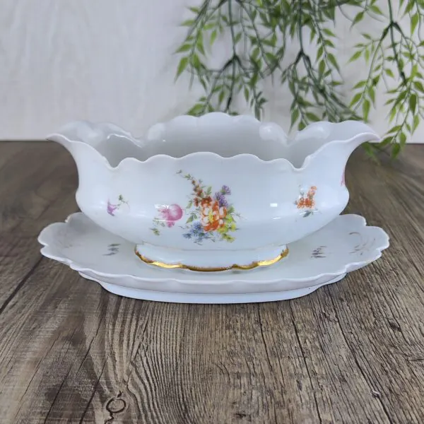 1740767903148 Tilly by Rosenthal Group Sevres Saus- / Juskom met vaste Schotel