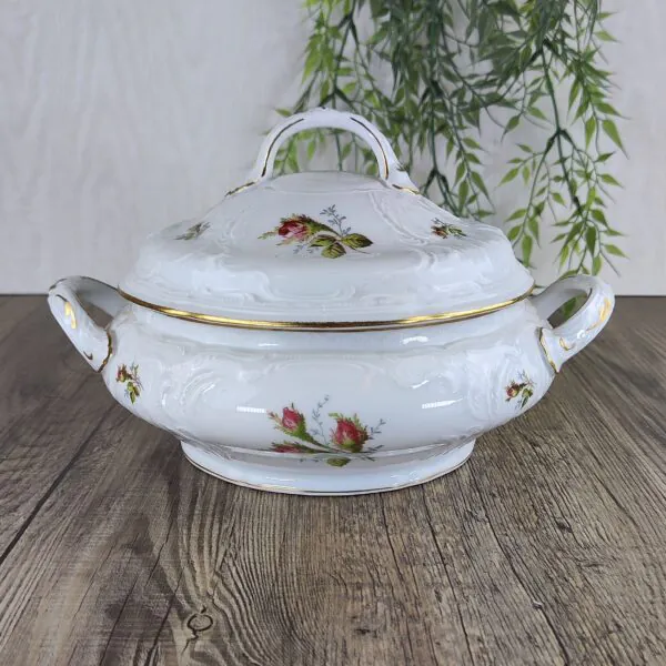 Rosenthal Sanssouci Moosrose Dekschaal met Deksel Rosenthal Sanssouci Moosrose Dekschaal met Deksel